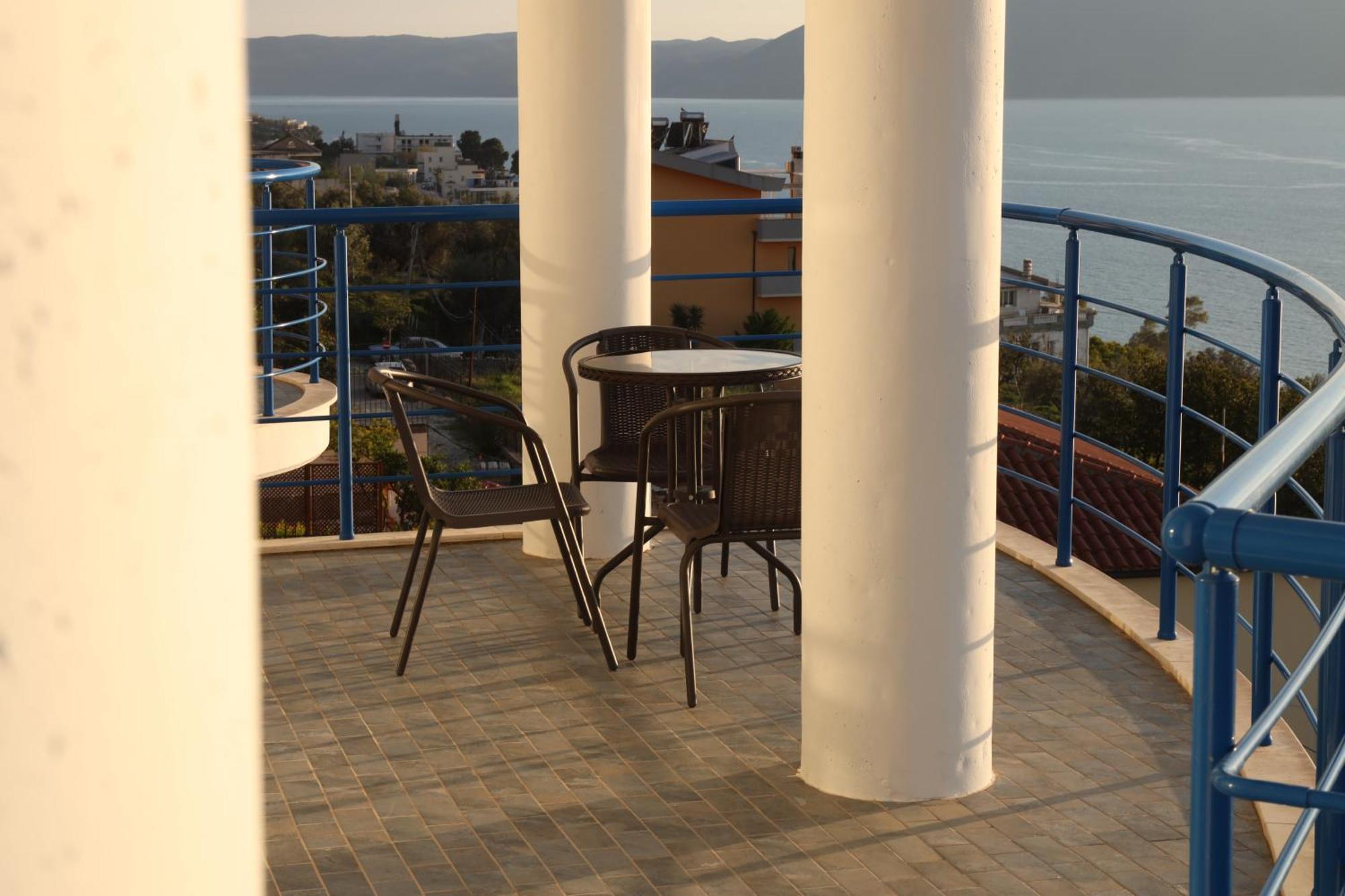 Jico Travel - Villa Colombo Vlore Room photo