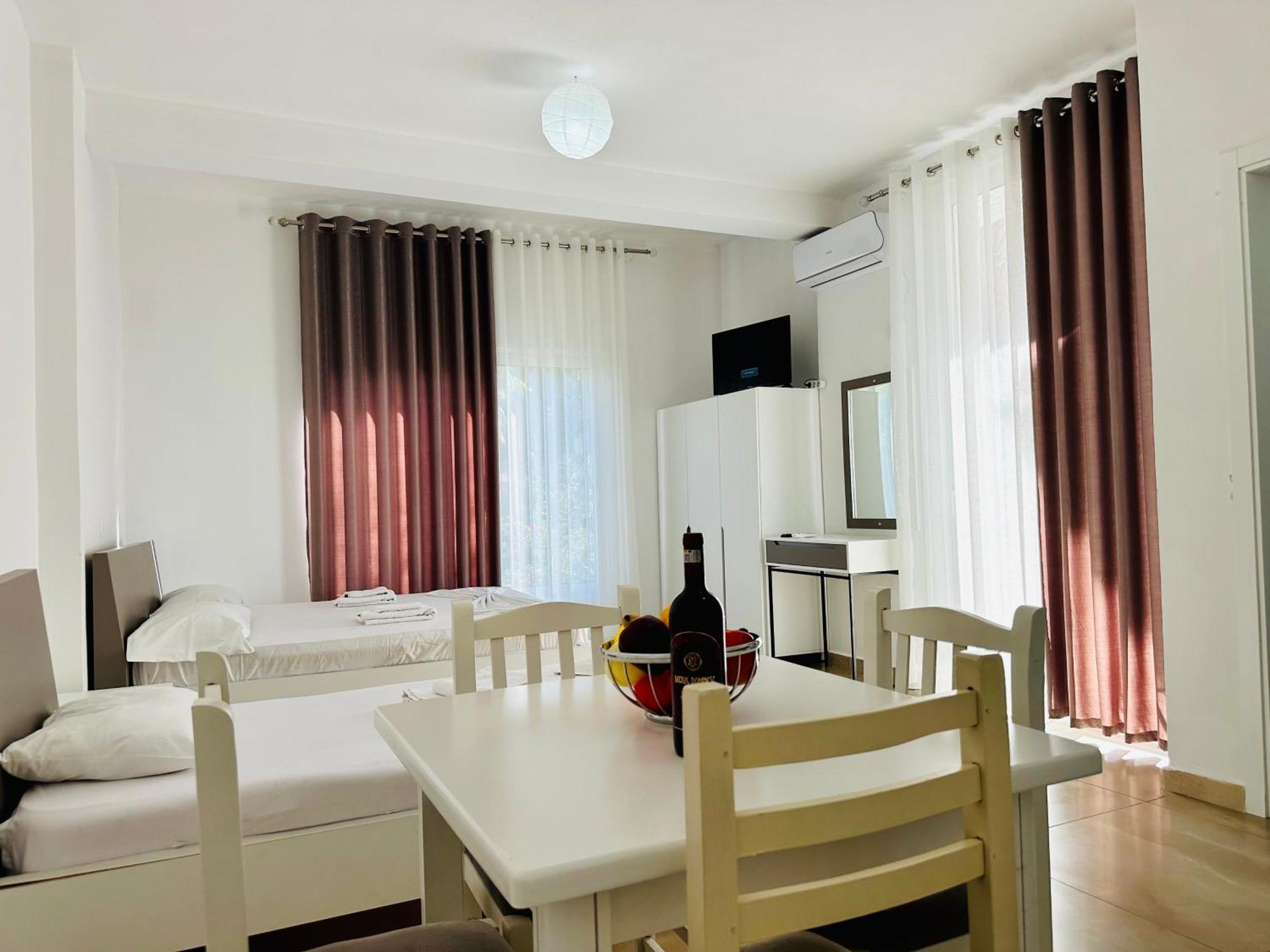 Jico Travel - Villa Colombo Vlore Room photo