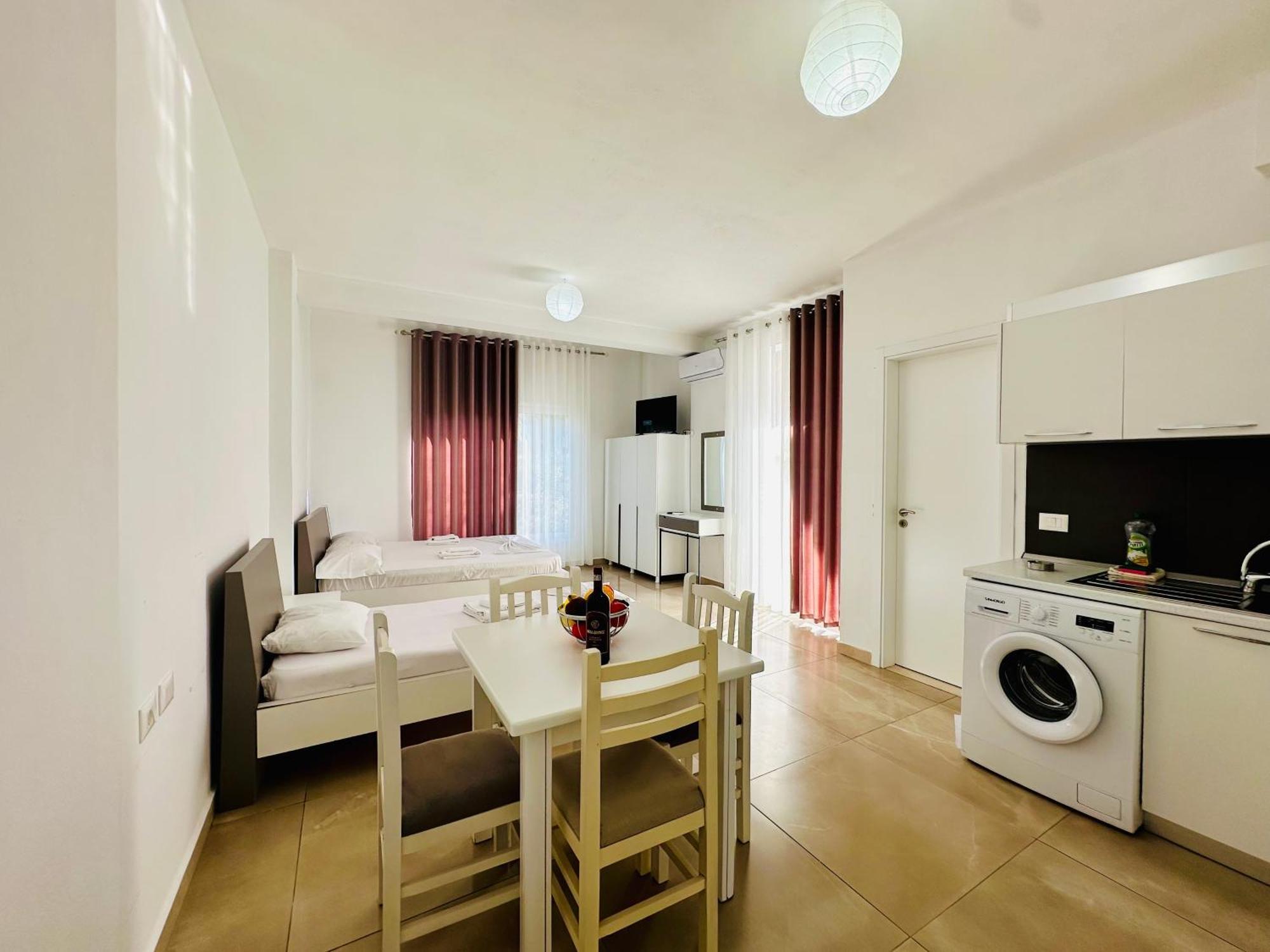 Jico Travel - Villa Colombo Vlore Room photo
