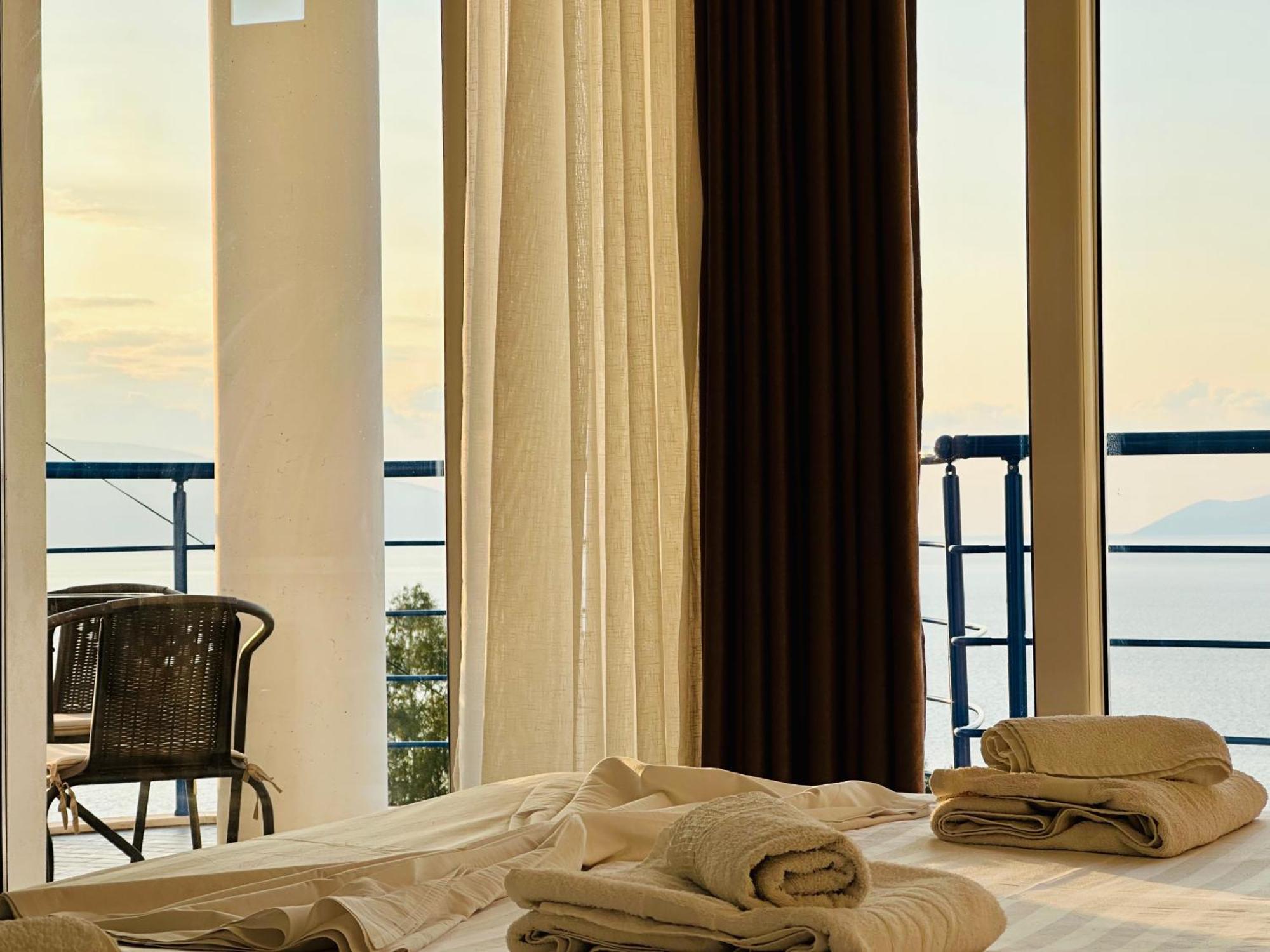 Jico Travel - Villa Colombo Vlore Exterior photo