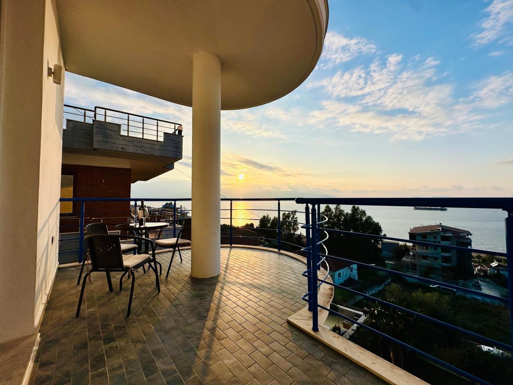 Jico Travel - Villa Colombo Vlore Room photo